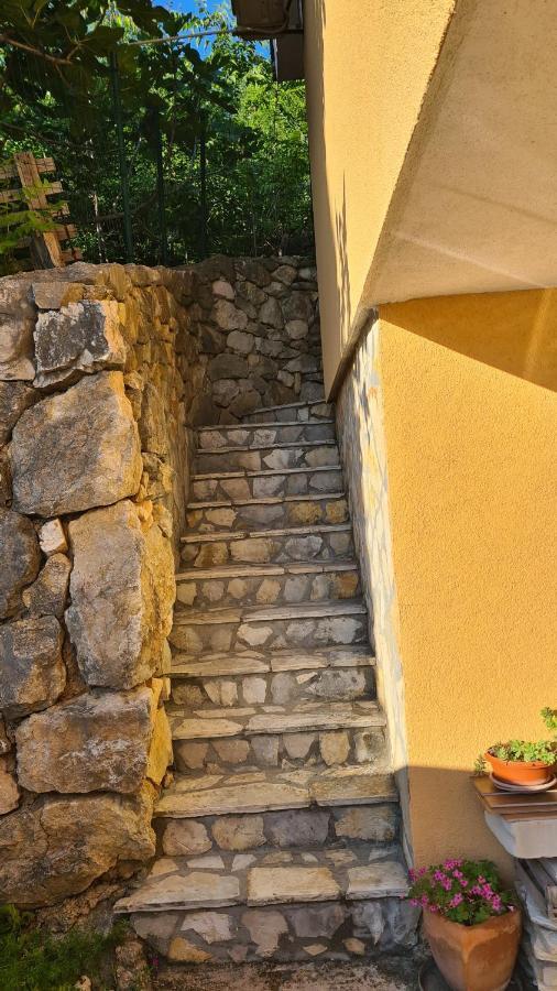 Studio Apartman Stara Baška エクステリア 写真