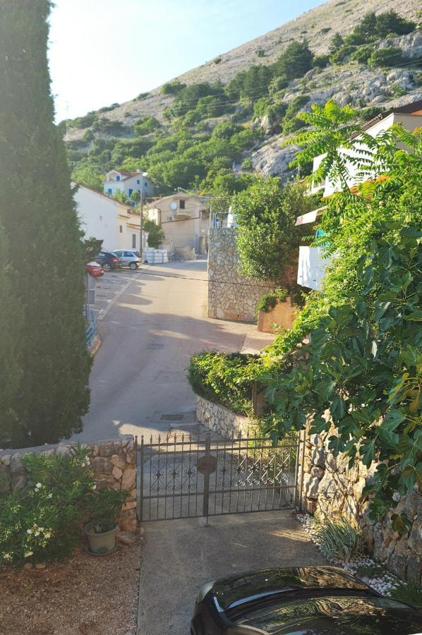 Studio Apartman Stara Baška エクステリア 写真