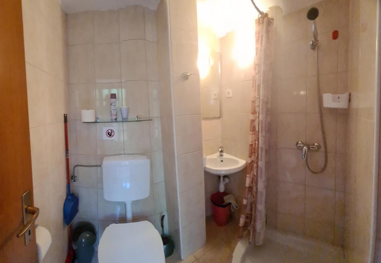 Studio Apartman Stara Baška エクステリア 写真