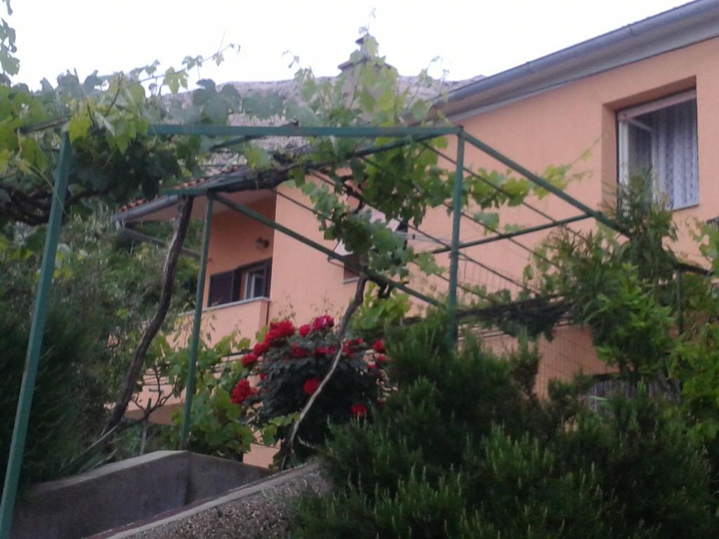 Studio Apartman Stara Baška エクステリア 写真