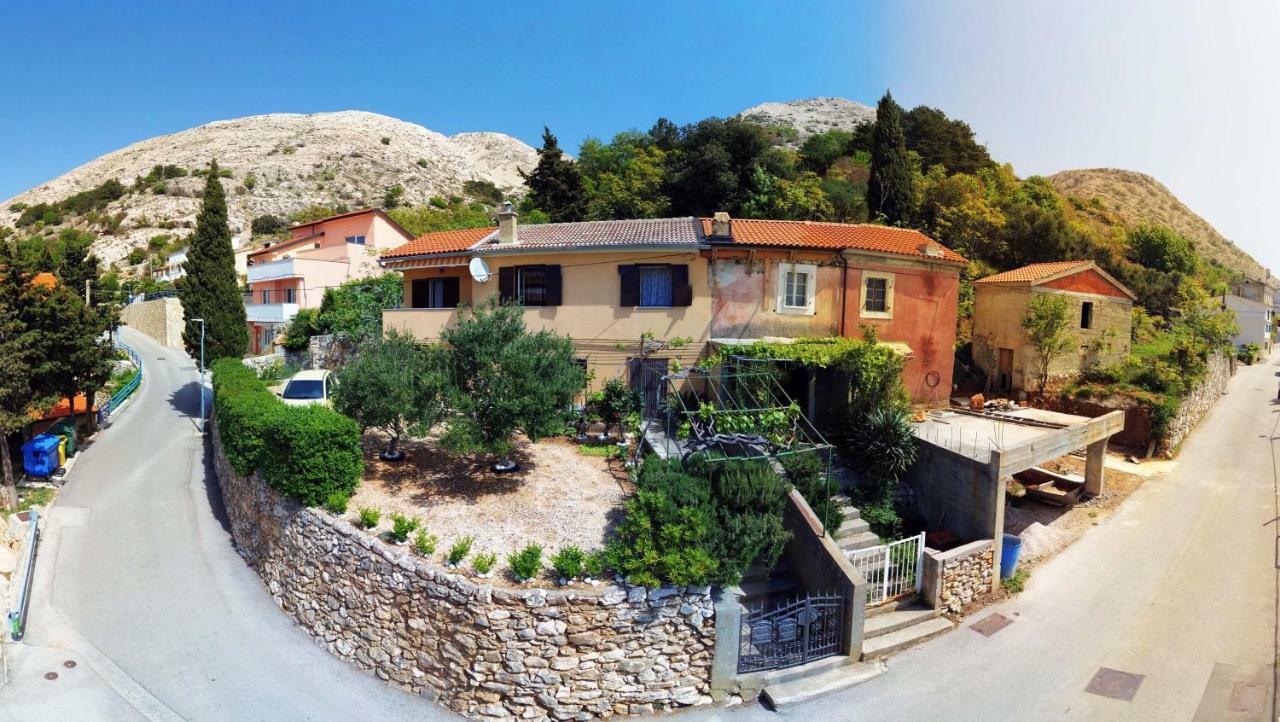 Studio Apartman Stara Baška エクステリア 写真