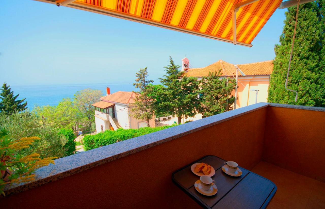 Studio Apartman Stara Baška エクステリア 写真